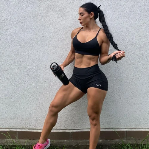 Ана Козар